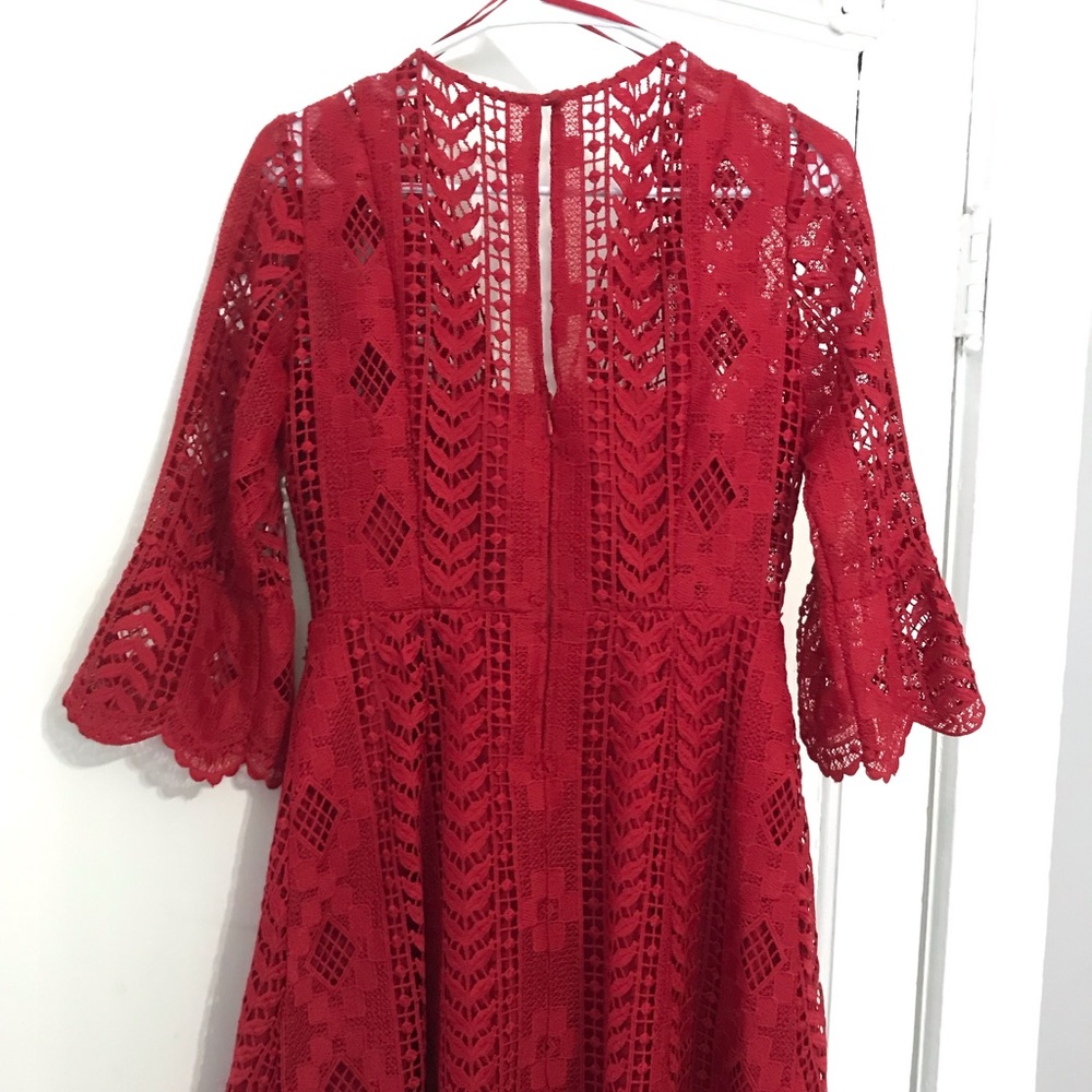 Women’s dress size 4